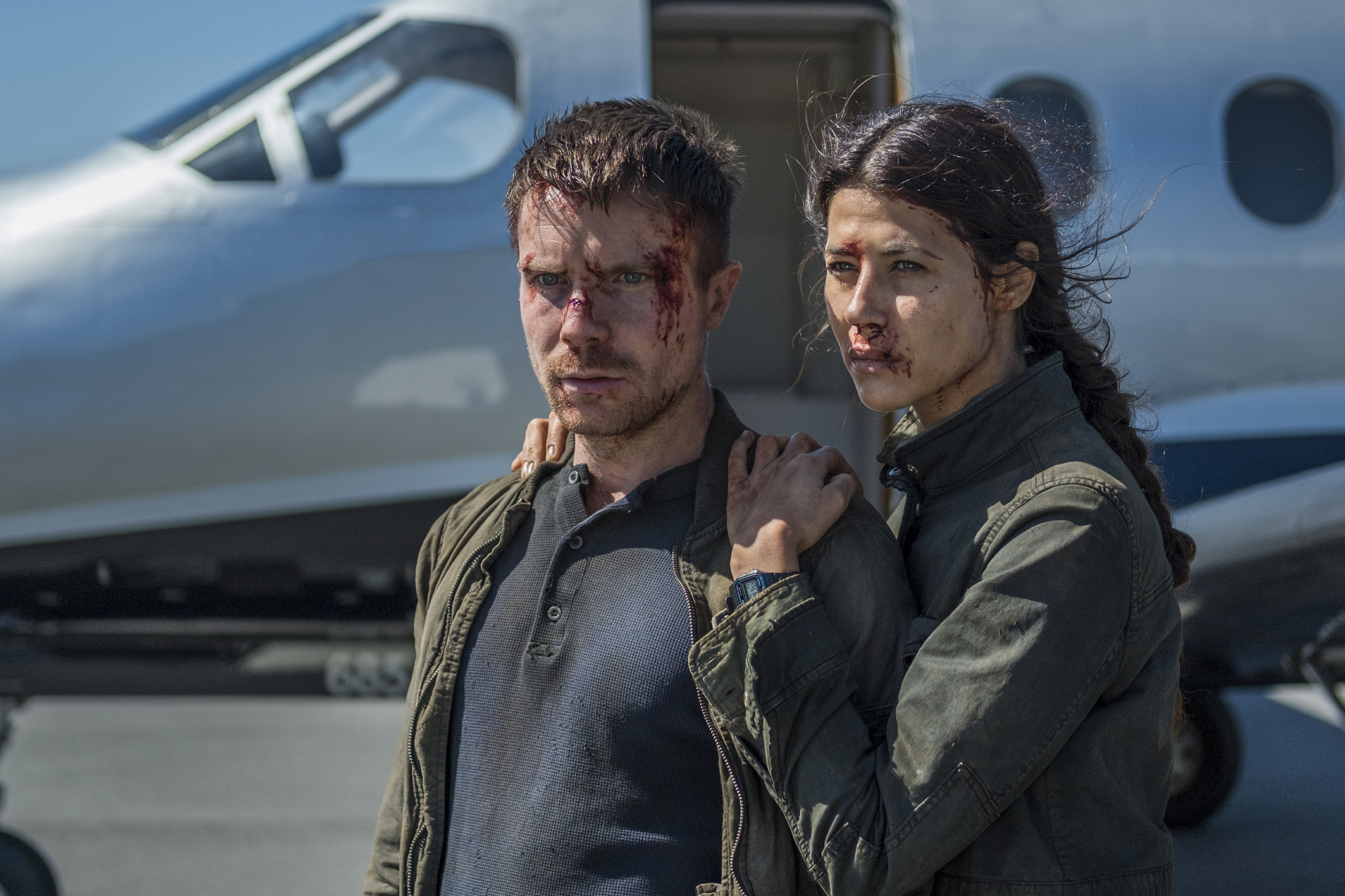 Joe Dempsie and Karima McAdams in Deep State (2018)