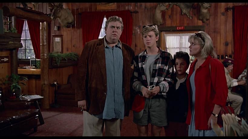 John Candy, Stephanie Faracy, Ian Michael Giatti, and Chris Young in The Great Outdoors (1988)