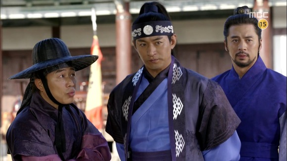 Ju Jin-mo, Lee Mun-shik, and Kwon Oh-jung in The Empress Ki (2013)