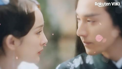 Two deities Ye Hua and Bai Qian meet and fall in love. Their love story transcends time and has become a legend.