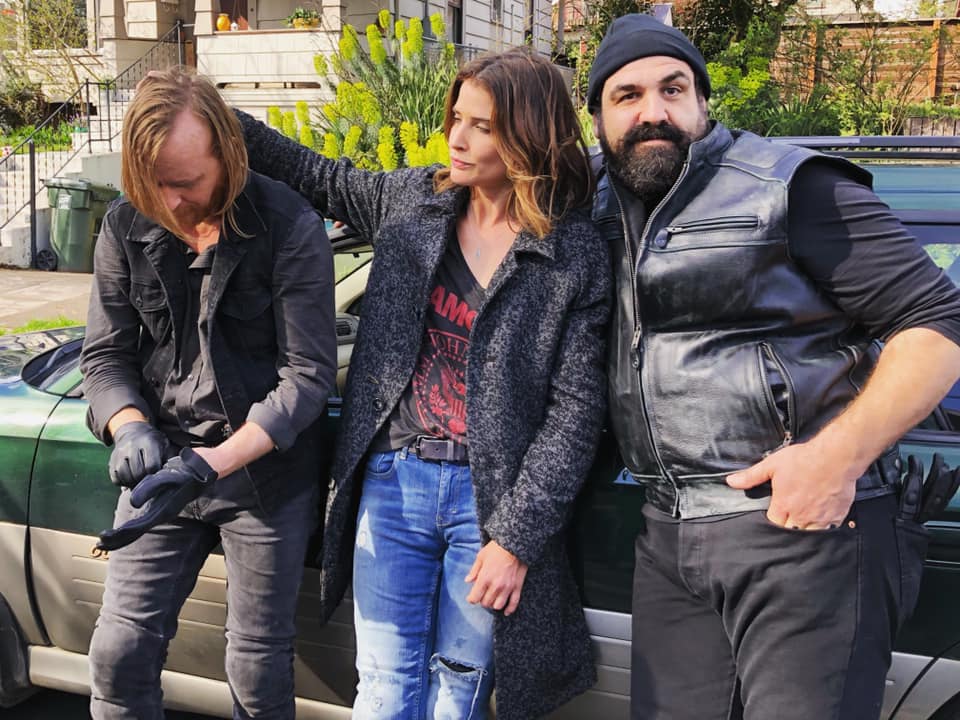 Joe Pingue, Cobie Smulders, and Dusty Sorg in Stumptown (2019)