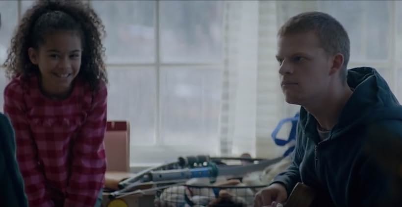 Still of Mia Fowler and Lucas Hedges in Ben is Back