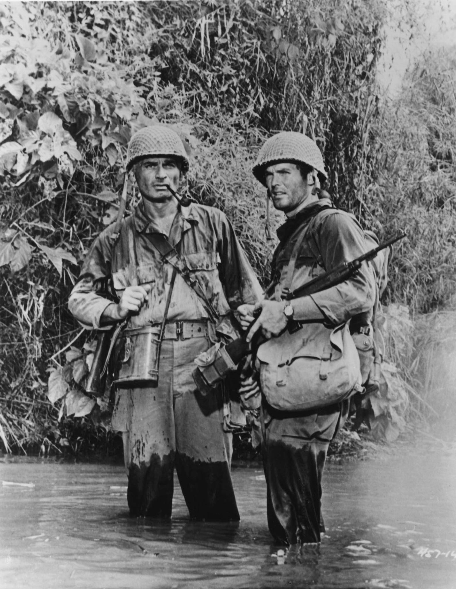 Jeff Chandler and Ty Hardin in Merrill's Marauders (1962)