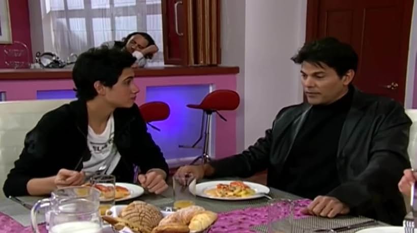 Francisco Gattorno and Alejandro Speitzer in Atrévete a soñar (2009)