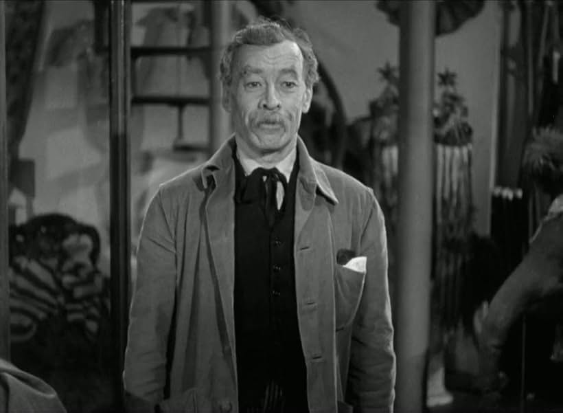 Vladimir Sokoloff in Two Smart People (1946)