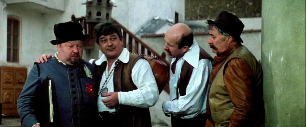 Frantisek Hanus, Petr Nározný, Václav Stekl, and Josef Vinklár in Pan Vok odchází (1979)