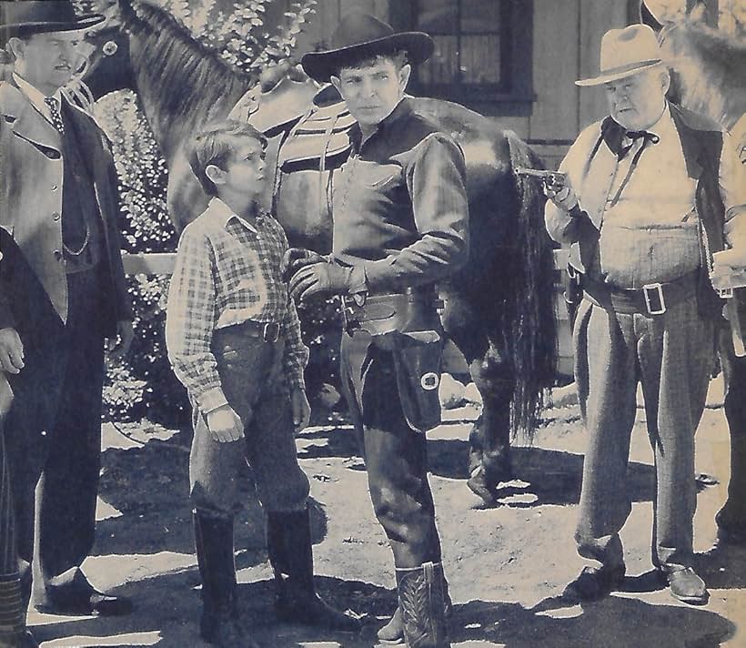 Harry Holman, Freddie Mercer, Bob Steele, and Bryant Washburn in Shadows on the Sage (1942)