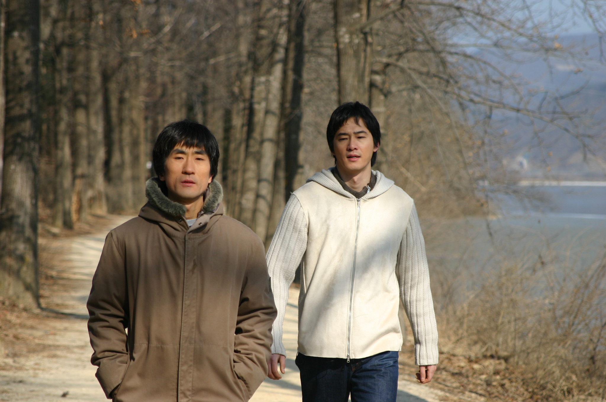 Kang Ji-hwan in Host & Guest (2005)