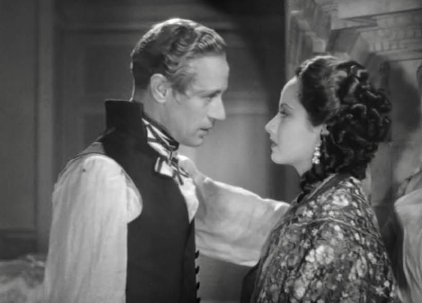 Leslie Howard and Merle Oberon in The Scarlet Pimpernel (1934)