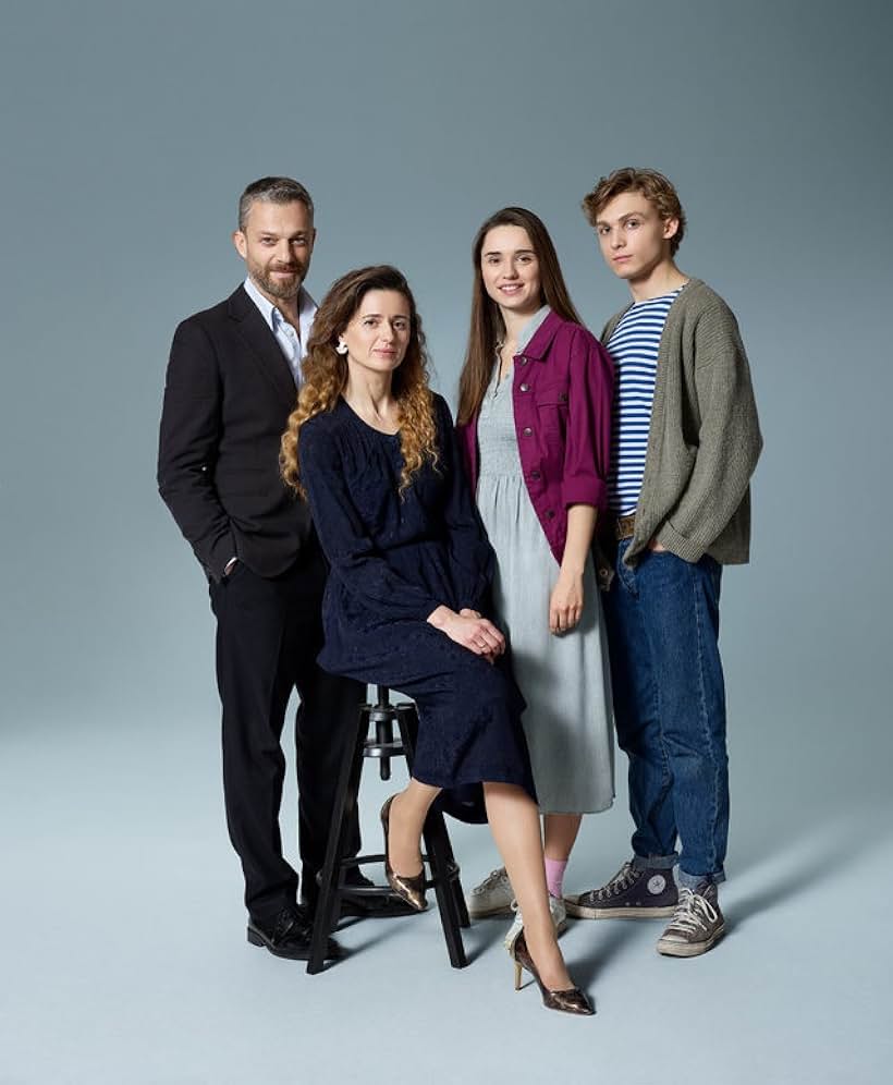 Grzegorz Damiecki, Agnieszka Grochowska, Wiktoria Filus, and Hubert Milkowski in The Woods (2020)