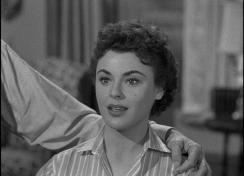 Kathleen Crowley in City of Shadows (1955)