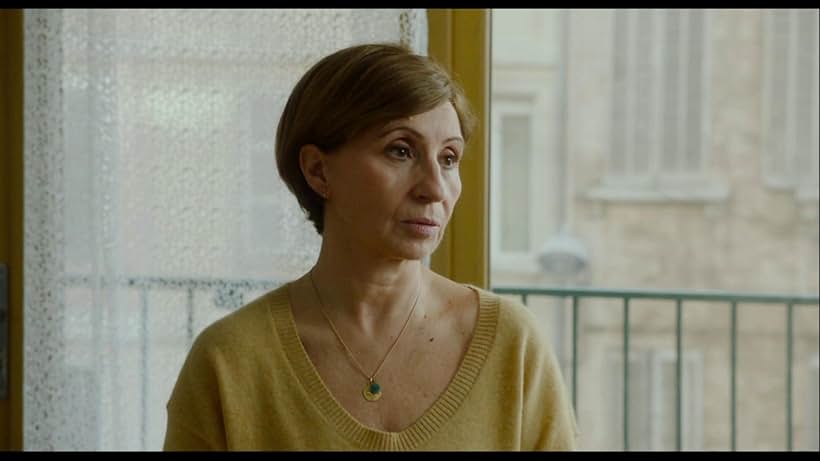 Ariane Ascaride in Sic Transit Gloria Mundi (2019)