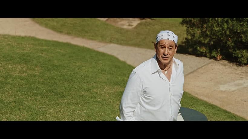 Toni Servillo in Loro (2018)