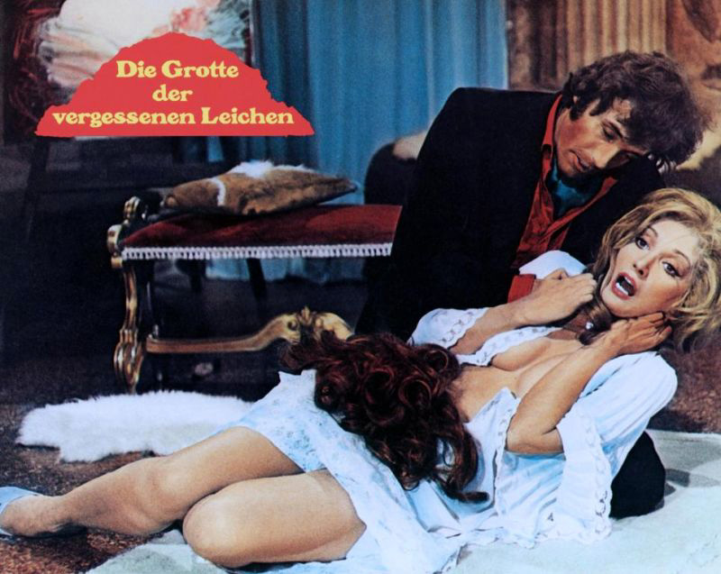 Anthony Steffen and Marina Malfatti in The Night Evelyn Came Out of the Grave (1971)