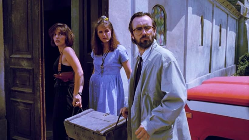 Jeffrey Combs, Ashley Laurence, and Luana Stoica in Lurking Fear (1994)