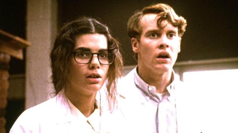 Sandra Bullock and Tate Donovan in Love Potion No. 9 (1992)