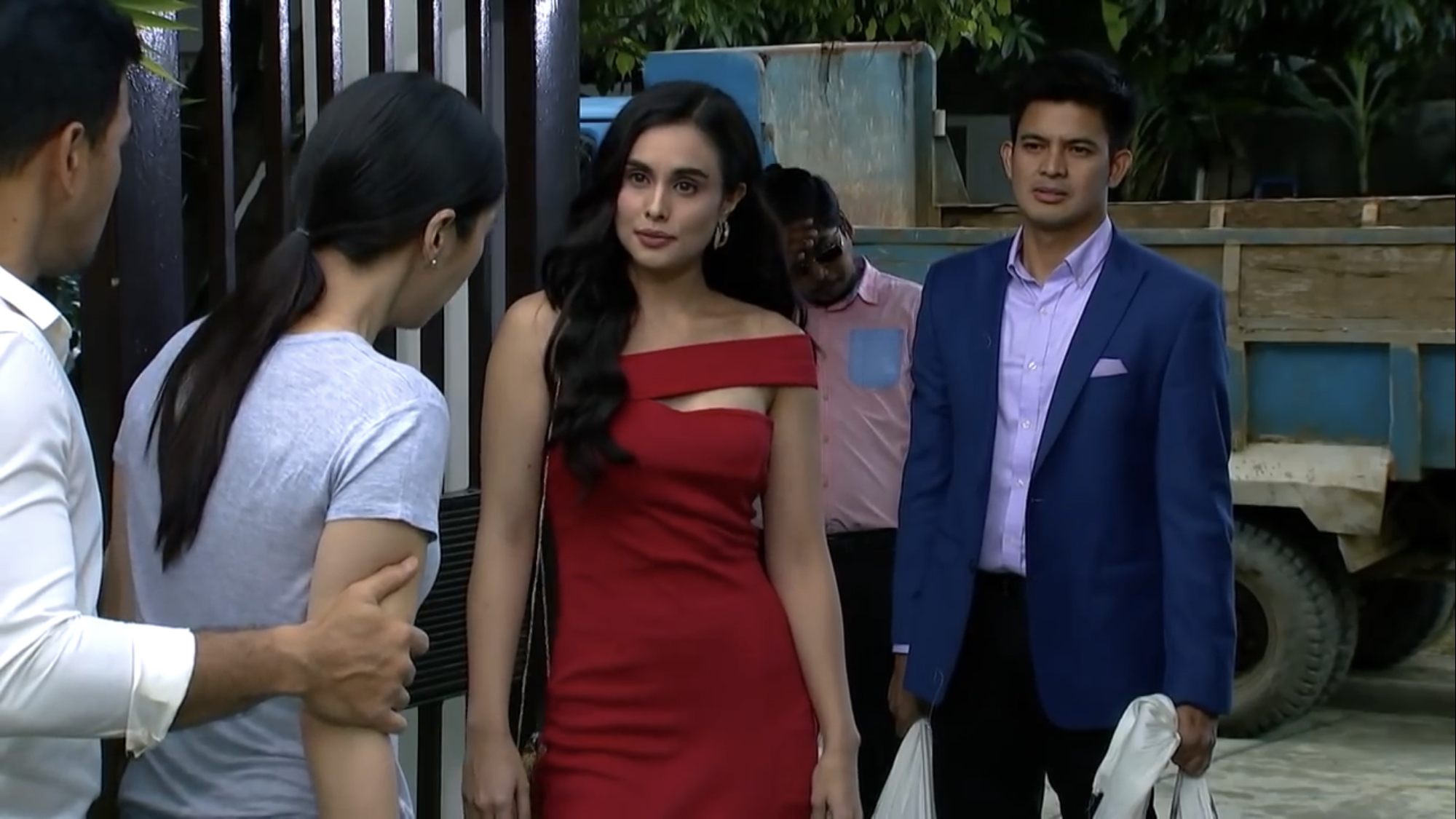 Max Collins in Bihag (2019)