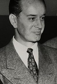 Primary photo for Jacobo Árbenz