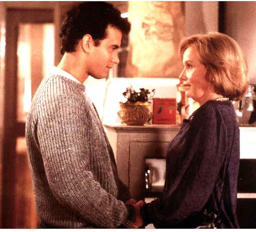 Tom Hanks and Eva Marie Saint in Nothing in Common (1986)