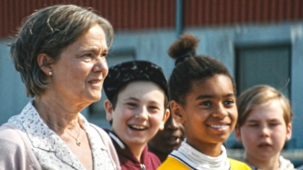 Pernilla August and Stella Oyoko Bengtsson in Britt-Marie Was Here (2019)