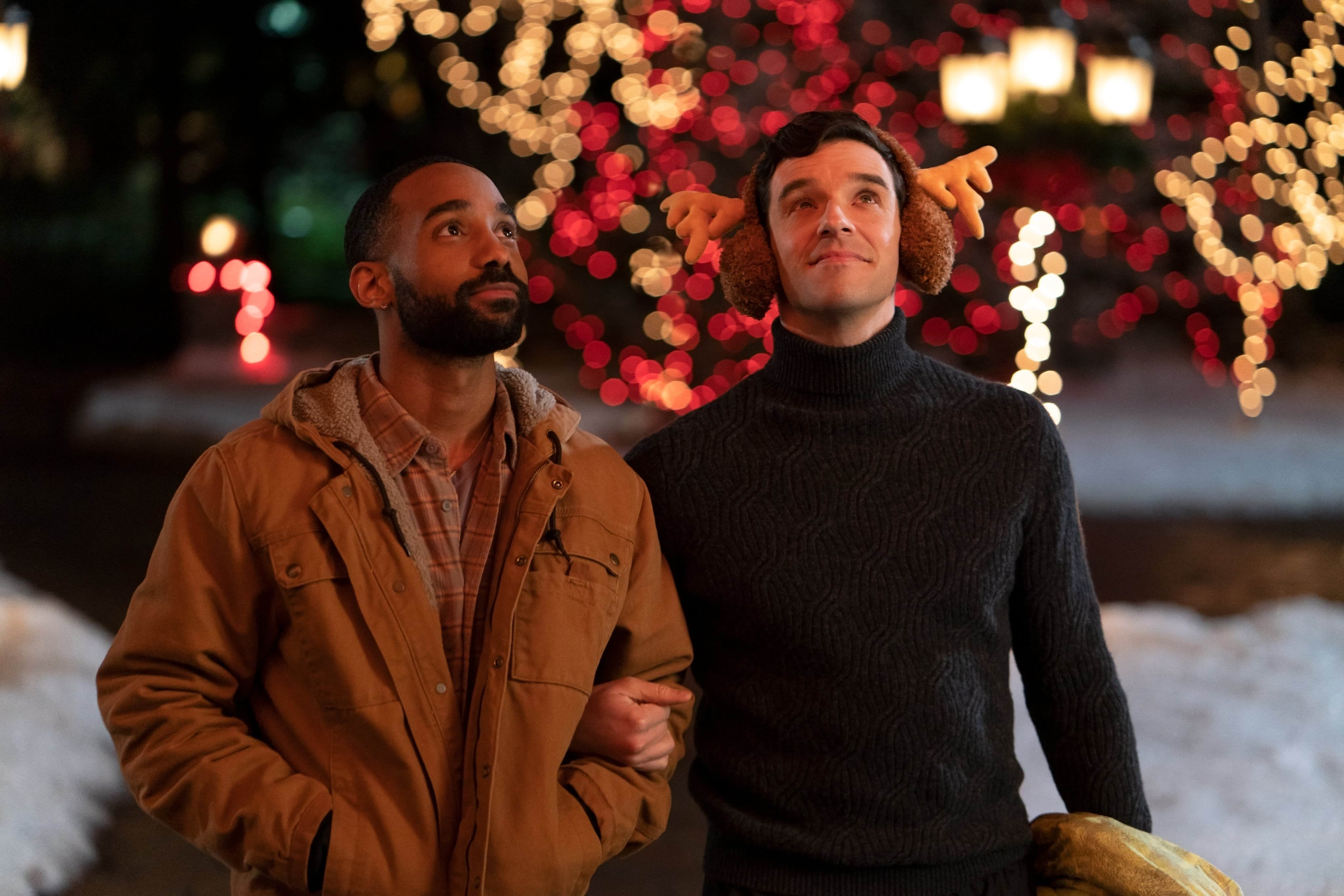 Philemon Chambers and Michael Urie in Single All the Way (2021)