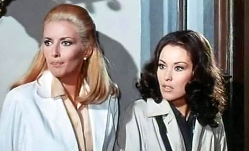 Daniela Bianchi and Fajda Nicol in Dirty Heroes (1967)