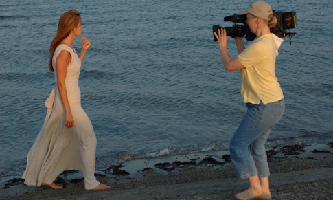 Claudia Raschke and Marlene Alejandre-Triana in Shoot Down (2007)