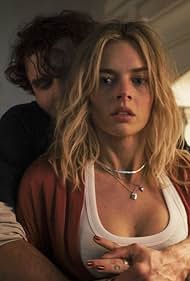 Samara Weaving in Borderline