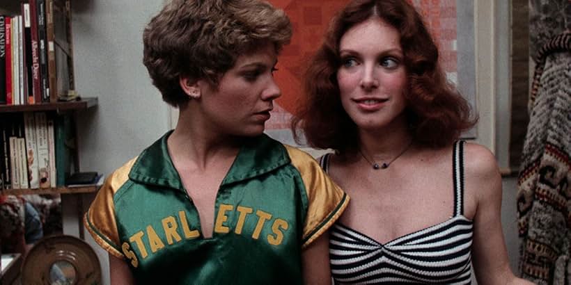 Lindsay Crouse and Gwen Welles in Between the Lines (1977)