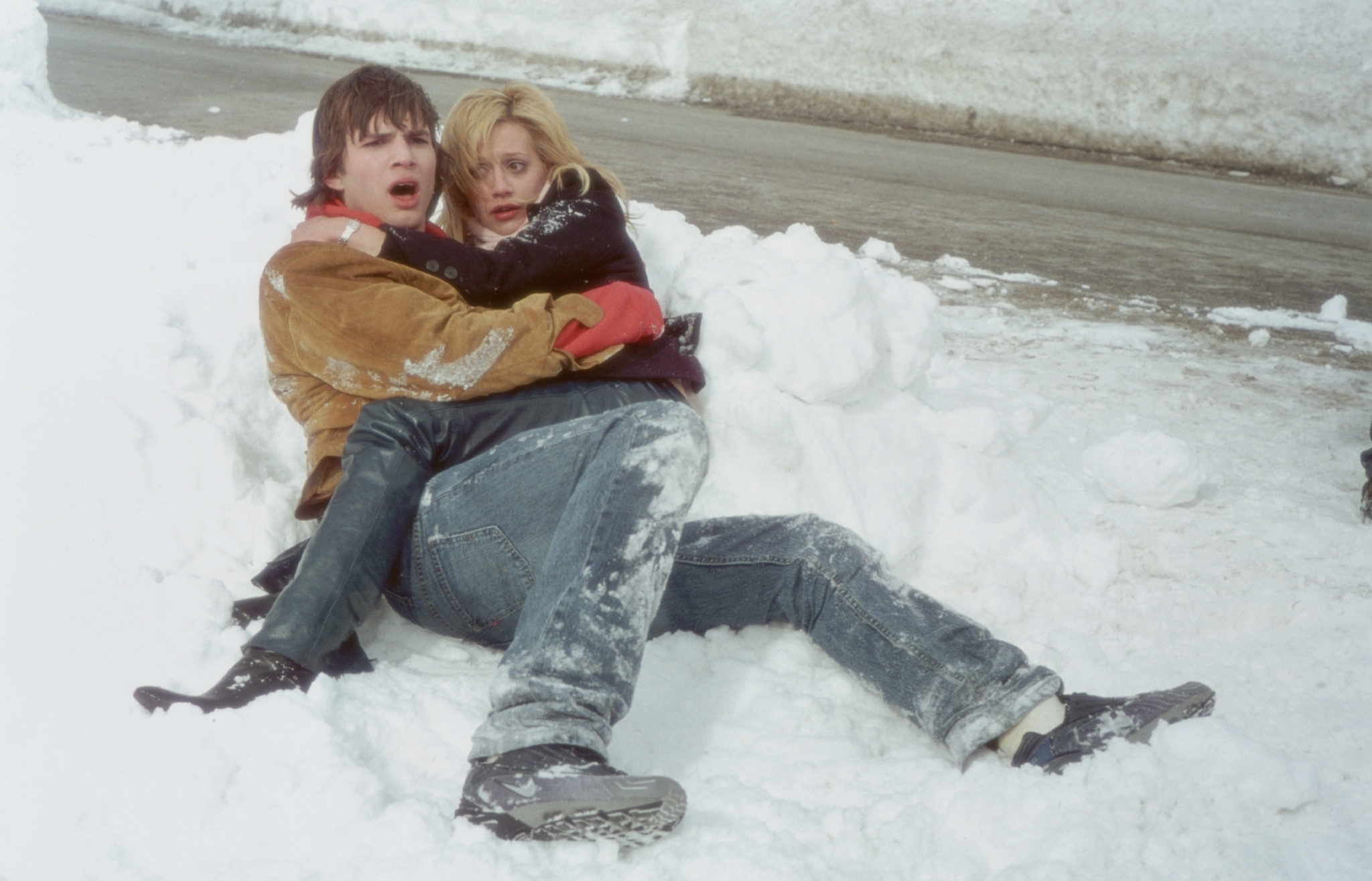 Ashton Kutcher and Brittany Murphy in Just Married (2003)