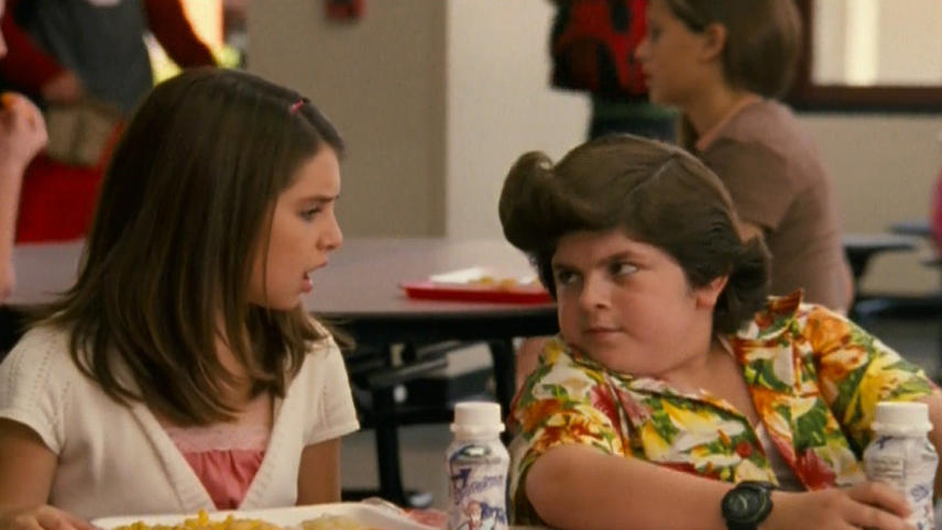 Josh Flitter and Emma Lockhart in Ace Ventura: Pet Detective Jr. (2009)