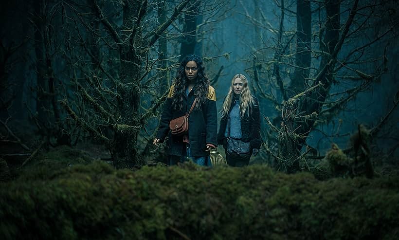 Dakota Fanning and Georgina Campbell in The Watchers (2024)