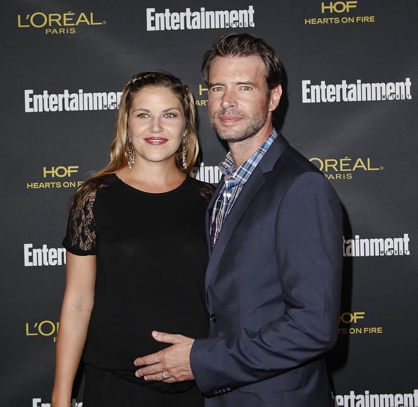 Scott Foley and Marika Dominczyk