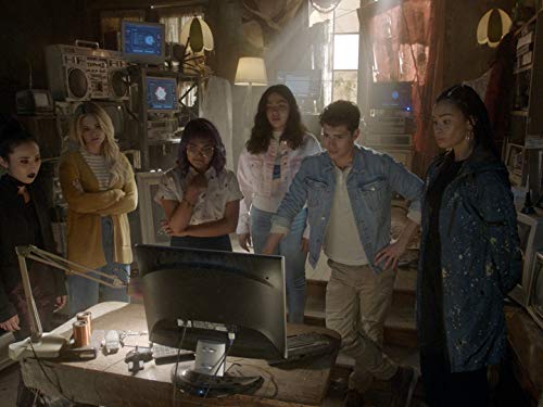 Gregg Sulkin, Ariela Barer, Clarissa Thibeaux, Lyrica Okano, Virginia Gardner, and Allegra Acosta in Rite of Thunder (2019)