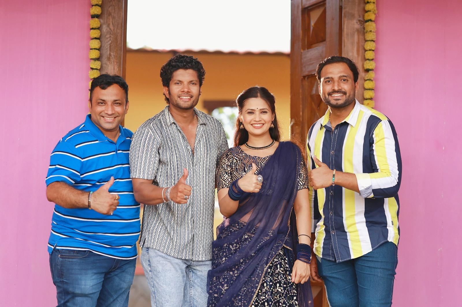 Amol Ghodke, Gautami Patil, Sushant Pujari, and Shrinivas G. Kulkarni in Ghe Damana (2024)