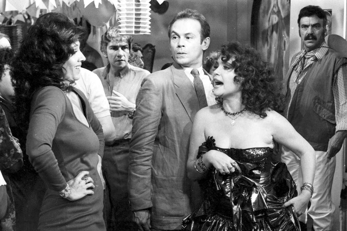 Cláudio Cavalcanti, Lima Duarte, Regina Duarte, Yoná Magalhães, and José Wilker in Roque Santeiro (1985)