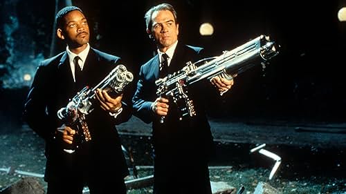 Tommy Lee Jones and Will Smith in Men in Black (1997)