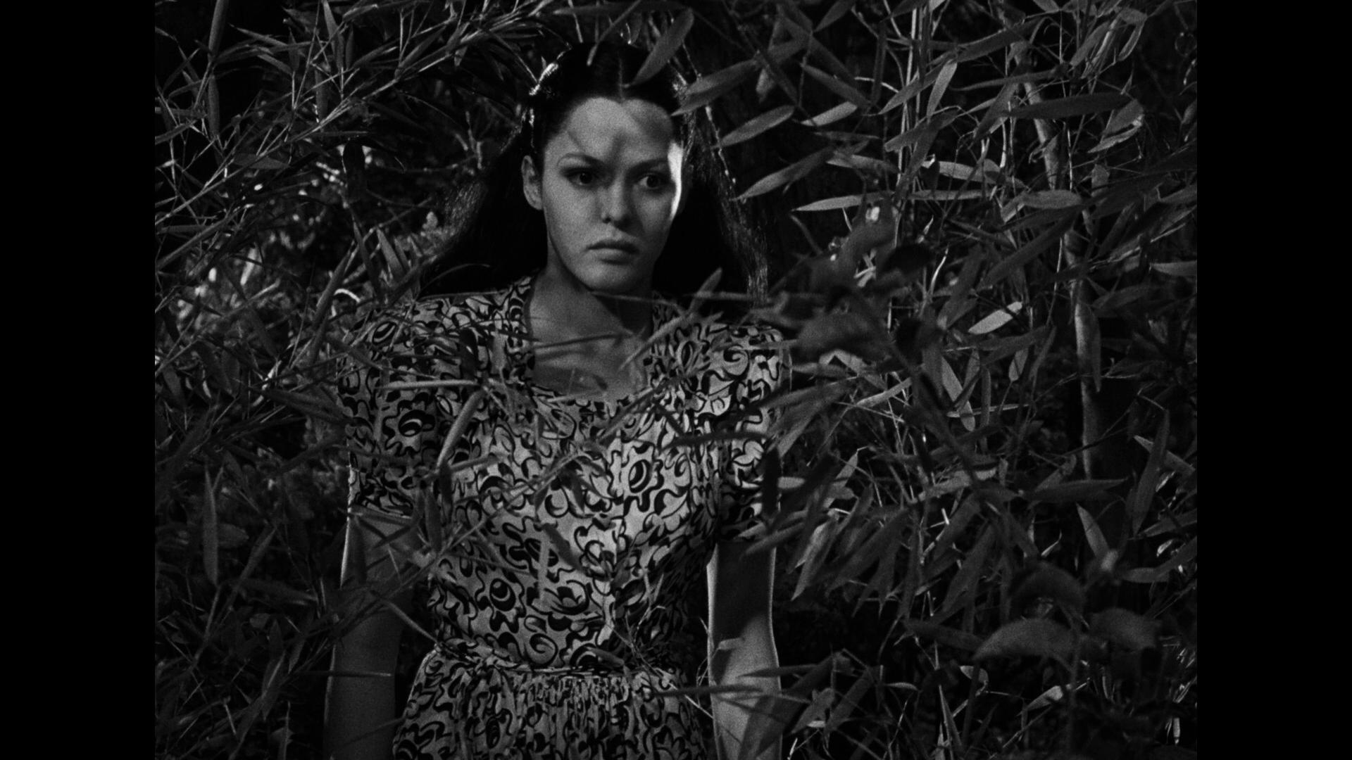 Acquanetta in Jungle Woman (1944)