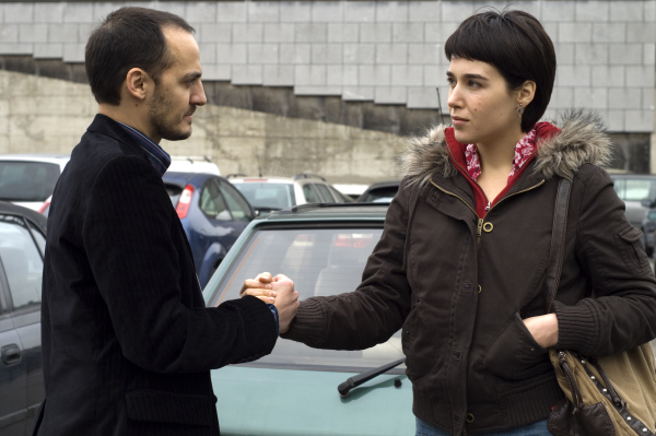 Fabrizio Rongione and Arta Dobroshi in Lorna's Silence (2008)