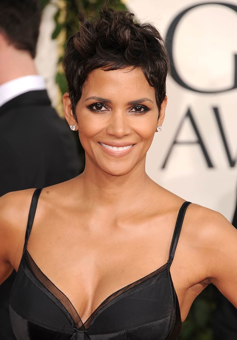 Halle Berry at an event for The 68th Annual Golden Globe Awards (2011)