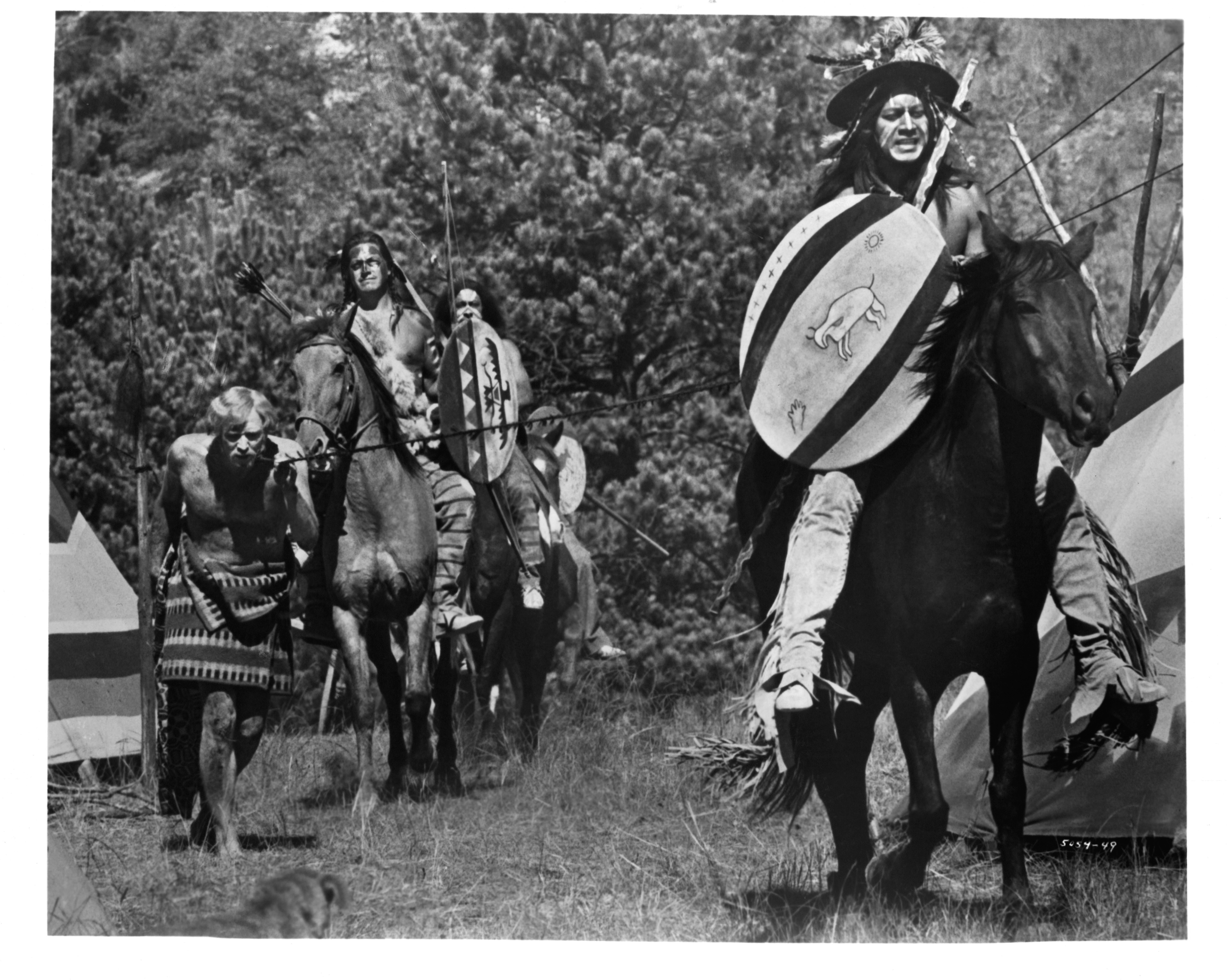 Richard Harris and Manu Tupou in A Man Called Horse (1970)