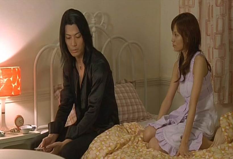 Tetsuji Tamayama and Yui Ichikawa in Nana 2 (2006)