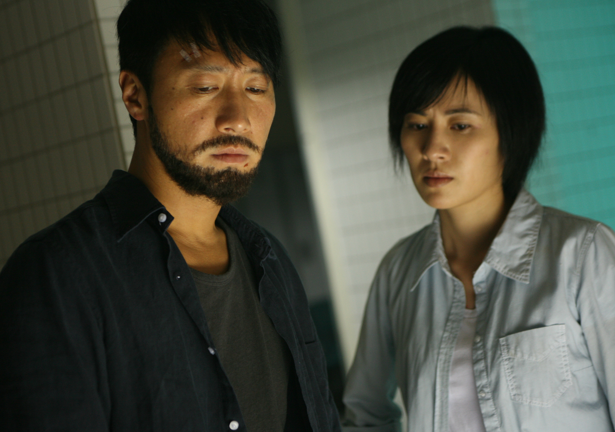 Leon Lai and Michelle Ye in Fire of Conscience (2010)