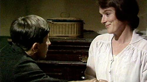 Susan Jameson and Edward Wilson in When the Boat Comes In (1976)