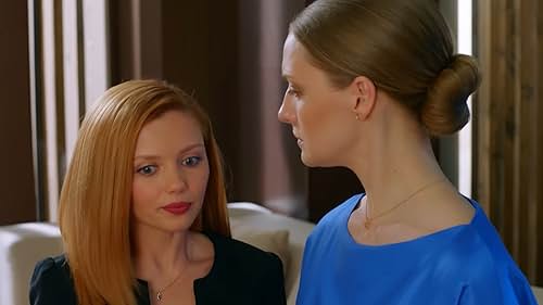 Ekaterina Vilkova and Olga Kuzmina in Otel Eleon (2016)