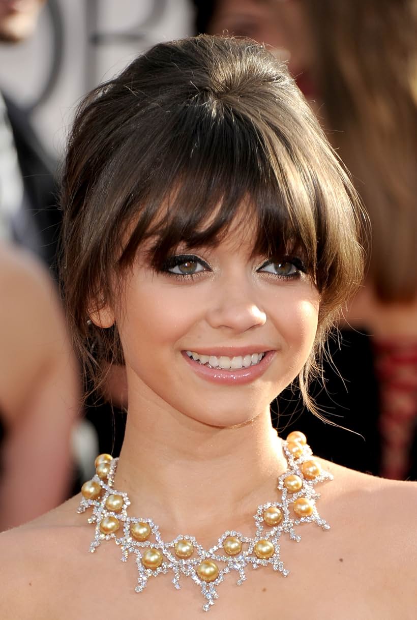 Sarah Hyland at an event for The 68th Annual Golden Globe Awards (2011)