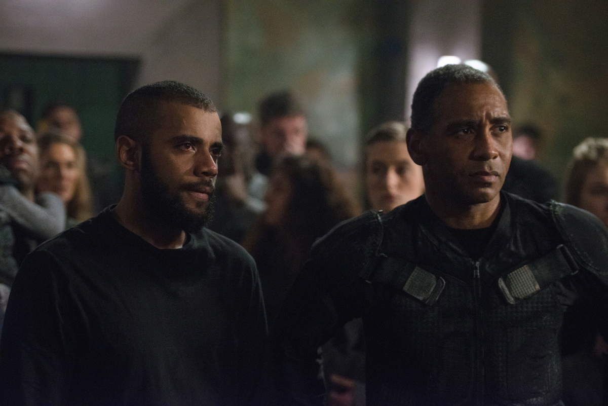 Chris Shields and Jarod Joseph in The 100 (2014)