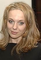 Amanda Abbington