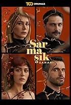 Burçin Terzioglu, Yigit Kirazci, Onur Tuna, and Hazal Türesan in Sarmasik Zamani (2023)