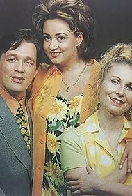 Pentti Helin, Katriina Honkanen, and Susanna Indren in Ota ja omista (1997)